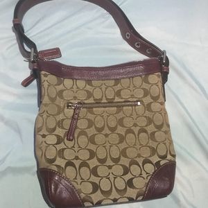 LIKE NEW Authentic Signature Coach Purse (Plum)